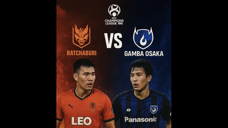 Cầu thủ Gamba Osaka vượt qua cầu thủ Ratchaburi trên sân cỏ